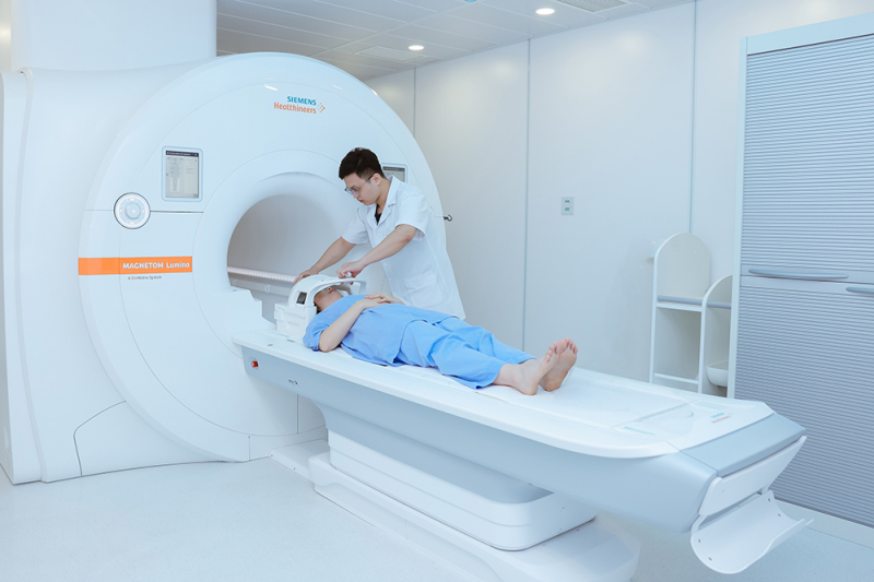 BVĐK Phương Đông góp mặt trong Top 3 Bệnh viện tốt nhất Việt Nam 2025 -0