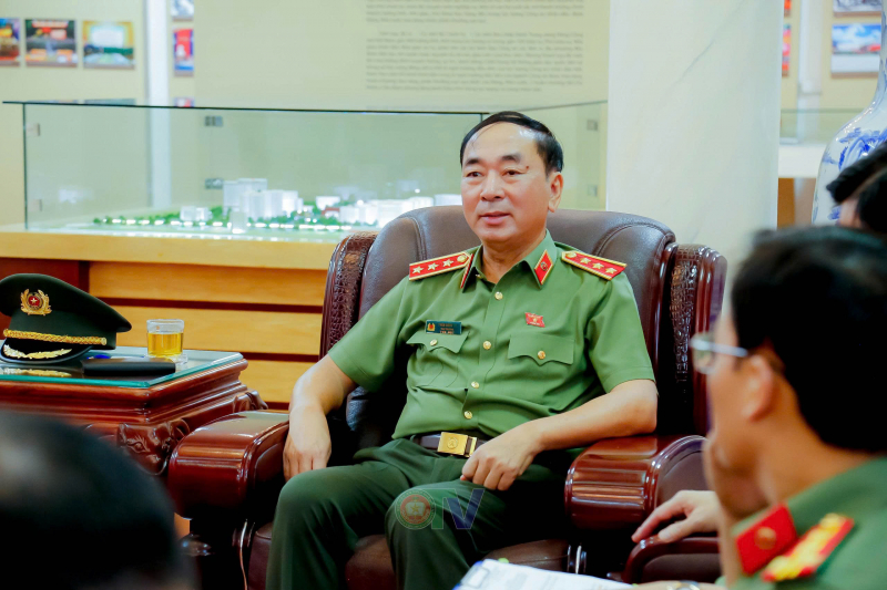 Thứ trưởng Trần Quốc Tỏ kiểm tra công tác tổ chức Kỳ thi đánh giá của Bộ Công an năm 2025 -0