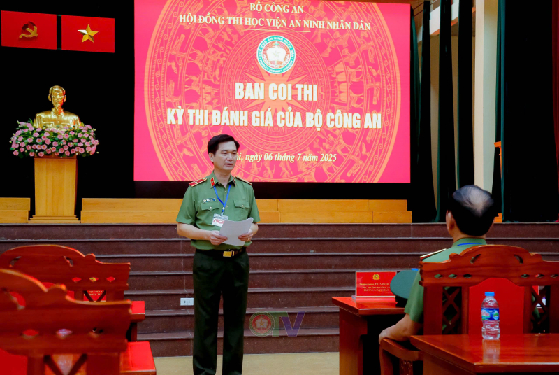 Thứ trưởng Trần Quốc Tỏ kiểm tra công tác tổ chức Kỳ thi đánh giá của Bộ Công an năm 2025 -0