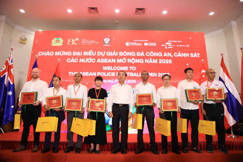 c951ab94a6fe10a049ef.jpg -0