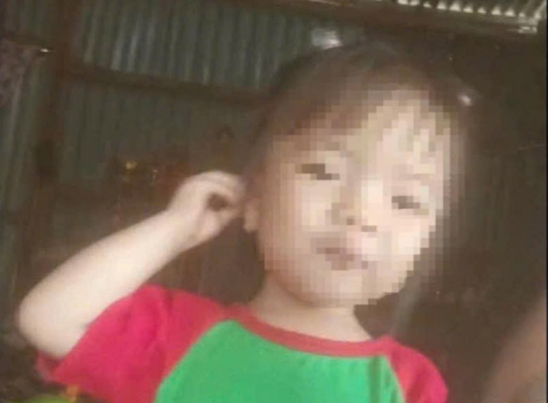 Bé gái hơn 2 tuổi mất tích bí ẩn ở Lâm Đồng -0
