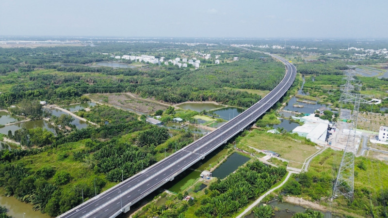Có thêm hơn 200km đường cao tốc hoàn thành dịp 19/8 -0