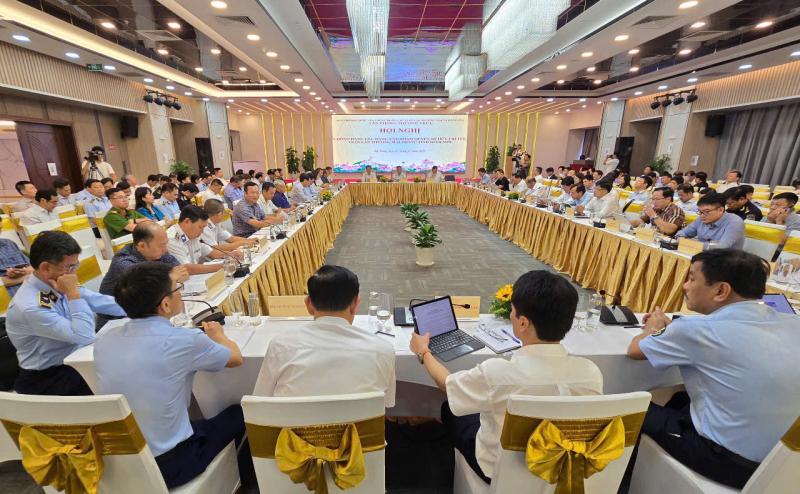 6 tháng, xử lý hơn 50.000 vụ buôn lậu, hàng giả và các gian lận thương mại khác -0