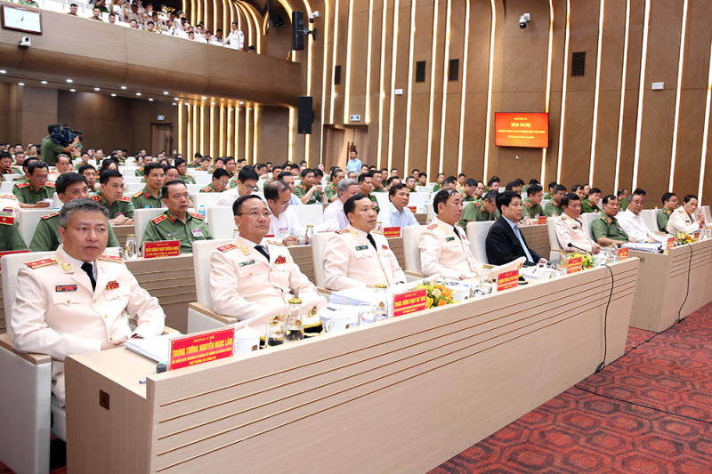 Chủ tịch nước Lương Cường dự, chỉ đạo Hội nghị sơ kết công tác Công an 6 tháng đầu năm 2025 -1