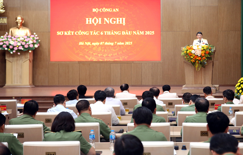 Chủ tịch nước Lương Cường dự, chỉ đạo Hội nghị sơ kết công tác Công an 6 tháng đầu năm 2025 -0