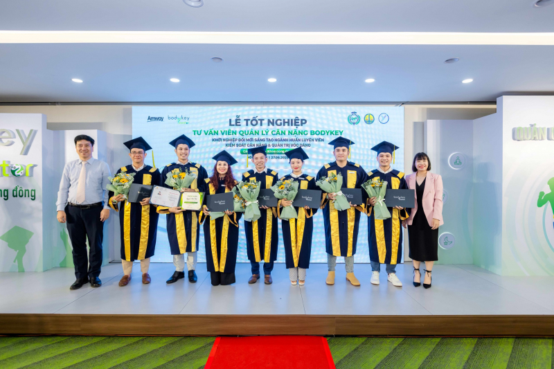 184 nhà phân phối Amway hoàn tất khoá đào tạo tư vấn viên quản lý cân nặng BodyKey 2024 -0