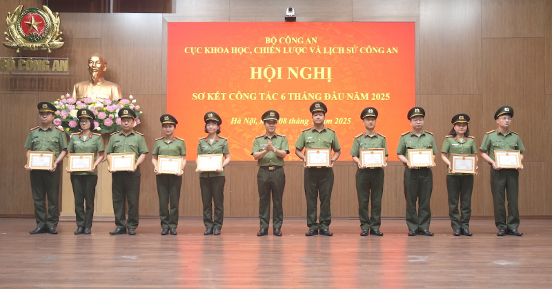 Nâng cao hiệu quả công tác khoa học, chiến lược và lịch sử công an trong bối cảnh, điều kiện mới -0