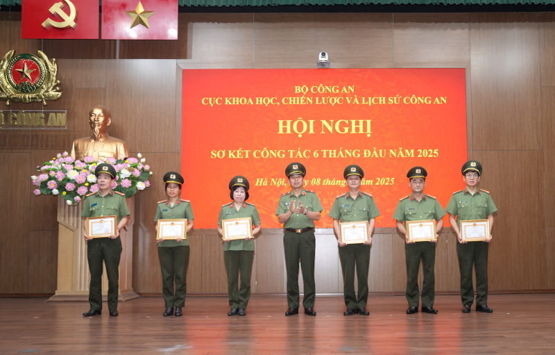Nâng cao hiệu quả công tác khoa học, chiến lược và lịch sử công an trong bối cảnh, điều kiện mới -0