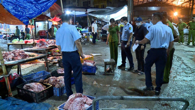 Khởi tố 3 vụ án liên quan buôn bán lợn chết, lợn bệnh -0