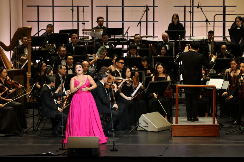 Nghệ sĩ tài danh của thế giới và Việt Nam biểu diễn mừng 2 năm khánh thành Nhà hát Hồ Gươm  -0