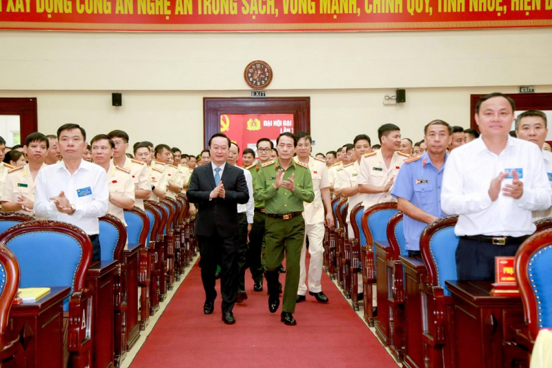 Công an Nghệ An: Tiếp tục tăng cường xây dựng Đảng, xây dựng lực lượng với phương châm “tỉnh vững mạnh, toàn diện, xã bám cơ sở