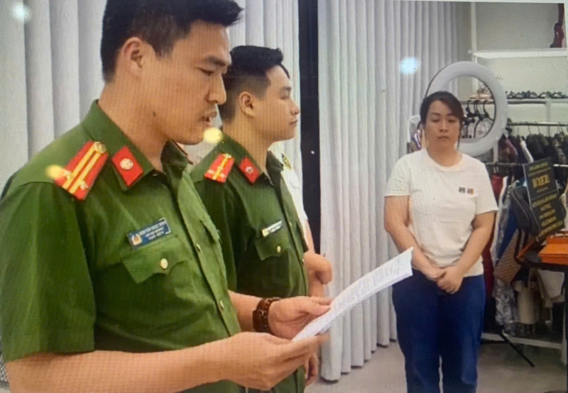 Tạm giữ hình sự đối tượng bán hàng online trốn thuế có doanh thu hơn 800 tỷ đồng -0