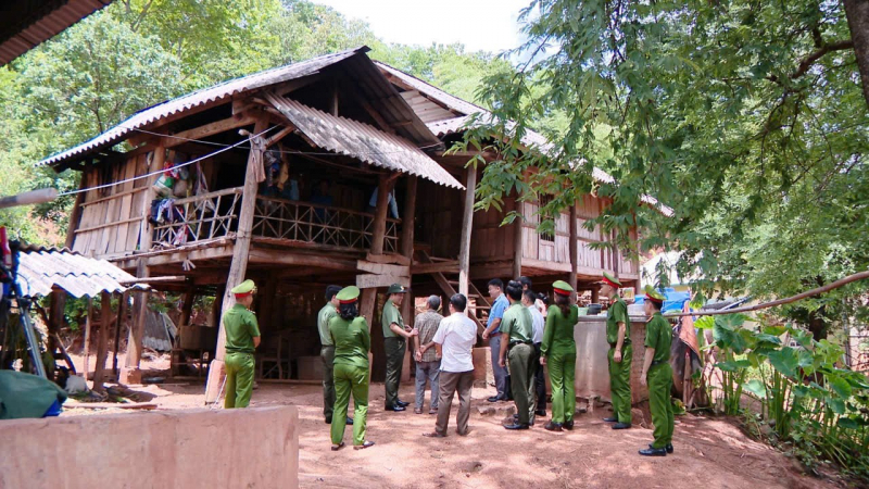 Bộ Công an khảo sát, triển khai xoá nhà dột nát cho cựu Phó trưởng Công an xã tại Sơn La -0
