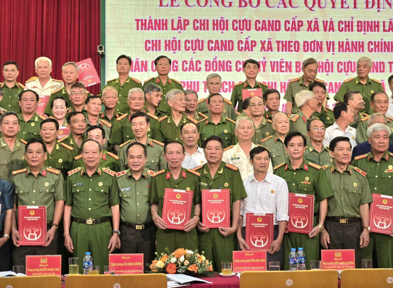 Tất cả 126 xã, phường ở Hà Nội thành lập Chi hội Cựu CAND -0
