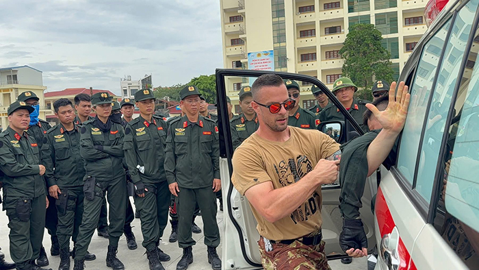 Tăng cường huấn luyện thực chiến cho cảnh sát gìn giữ hòa bình Việt Nam -0