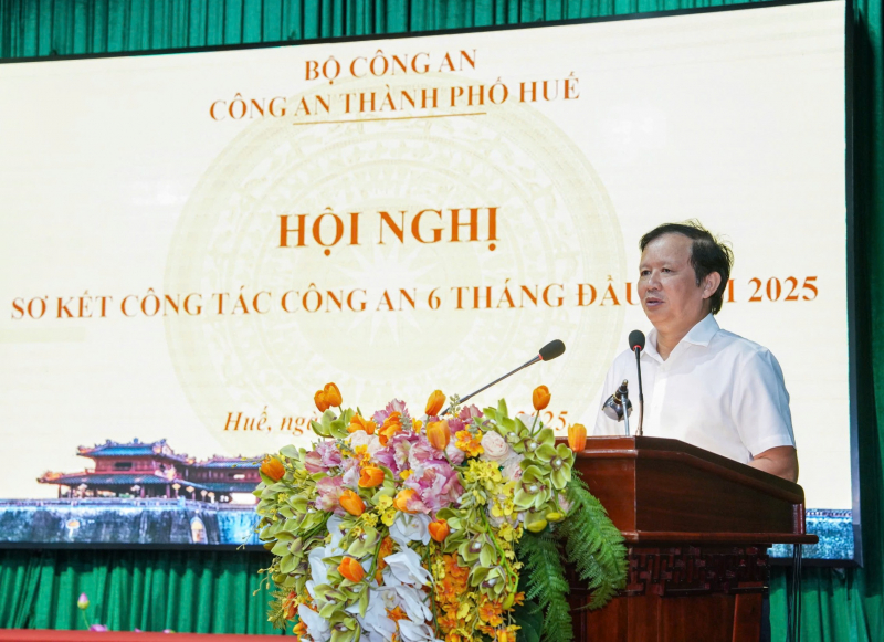 Công an TP Huế hoàn thành xuất sắc mọi nhiệm vụ, giữ bình yên, hạnh phúc cho nhân dân -0