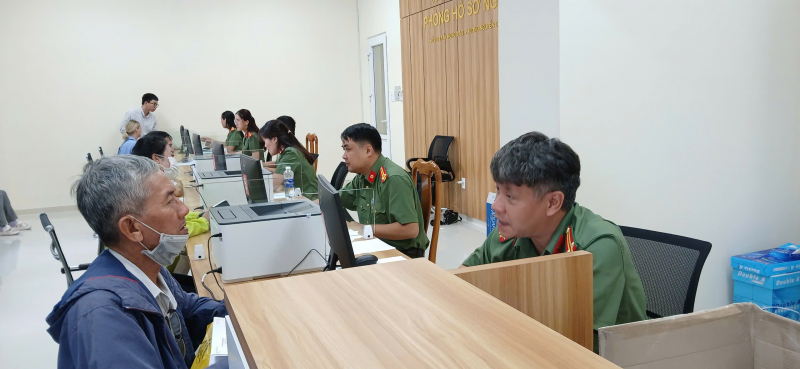 Thời gian đầu triển khai mô hình chính quyền địa phương 2 cấp không tránh khỏi những vướng mắc -1