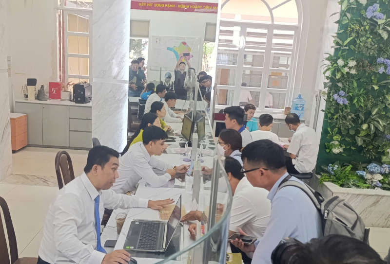 Thời gian đầu triển khai mô hình chính quyền địa phương 2 cấp không tránh khỏi những vướng mắc -0
