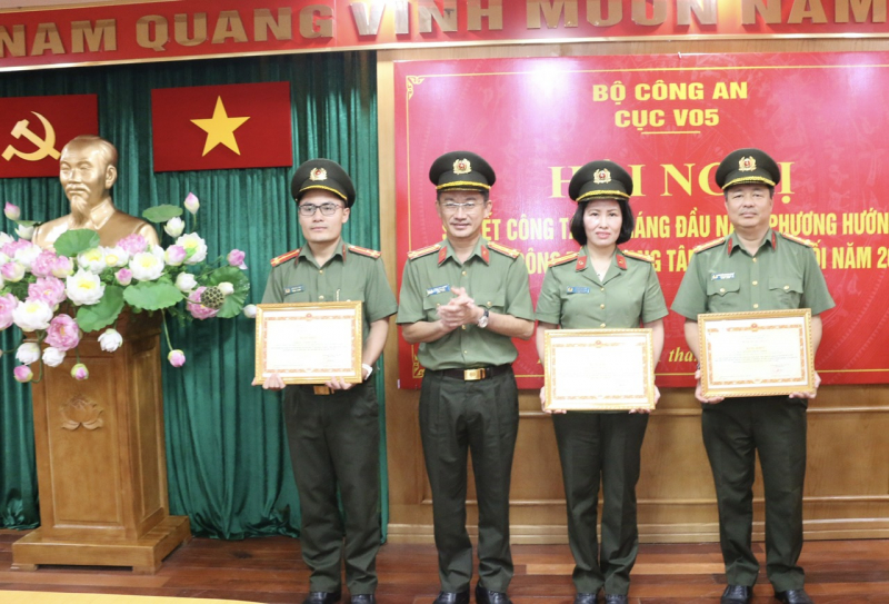 Đẩy mạnh tuyên truyền vận động quần chúng trên không gian mạng -0
