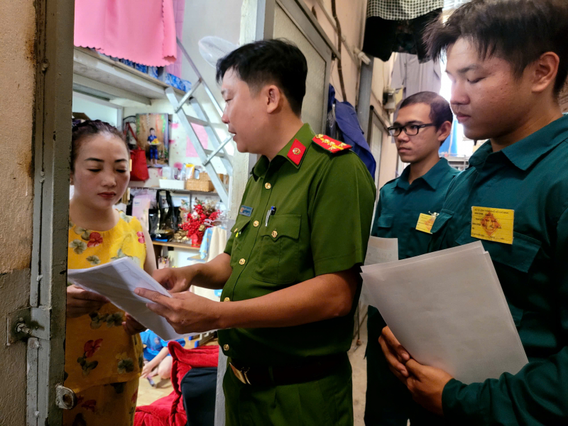 Ra quân kiểm tra, tuyên truyền an toàn phòng cháy chữa cháy tại nhà trọ, chung cư -6