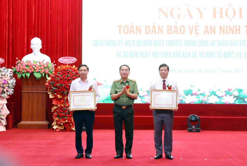 Chất lượng phong trào toàn dân bảo vệ ANTQ ở Nình Bình được nâng lên, đi vào chiều sâu -0