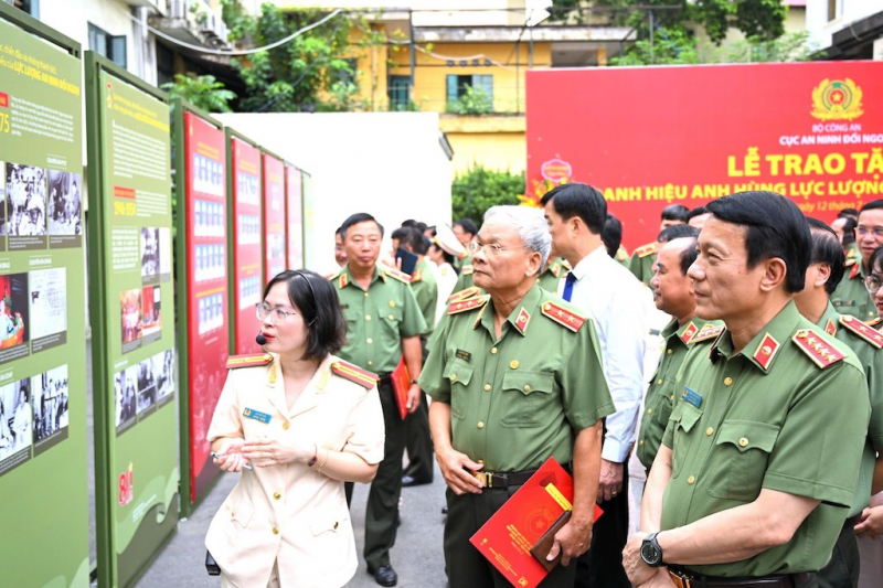 Cục An ninh Đối ngoại đón nhận danh hiệu Anh hùng lực lượng vũ trang nhân dân -2