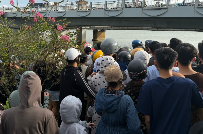 Kẻ dùng dao gây ra vụ án mạng lao xuống sông Hương tự vẫn -0