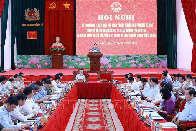 Thủ tướng Phạm Minh Chính: Chính quyền địa phương 2 cấp phải vận hành thông suốt, chuyên nghiệp và đồng bộ -0