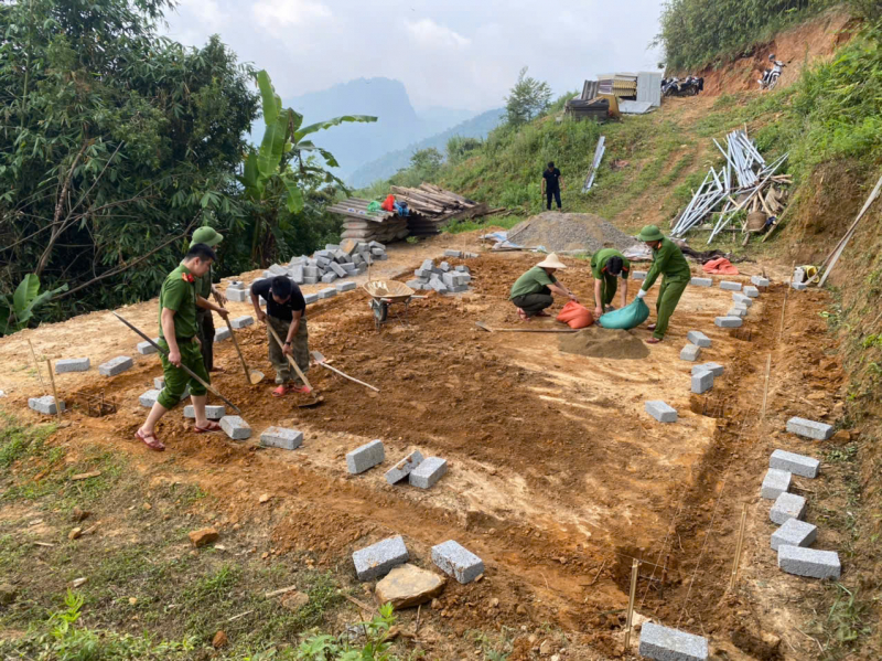 Công an tỉnh Thái Nguyên tiếp tục triển khai chương trình xoá nhà tạm, nhà dột nát -0