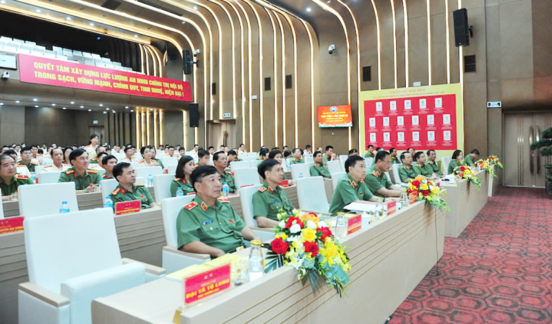 Triển khai thực hiện tốt công tác bảo vệ an ninh chính trị nội bộ -0