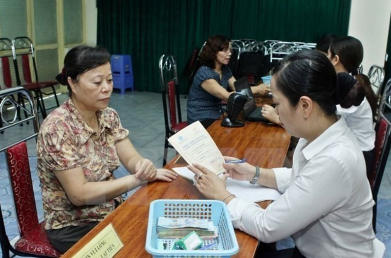 Hướng dẫn thủ tục để nhận trợ cấp hưu trí xã hội với người từ 75 tuổi trở lên -0