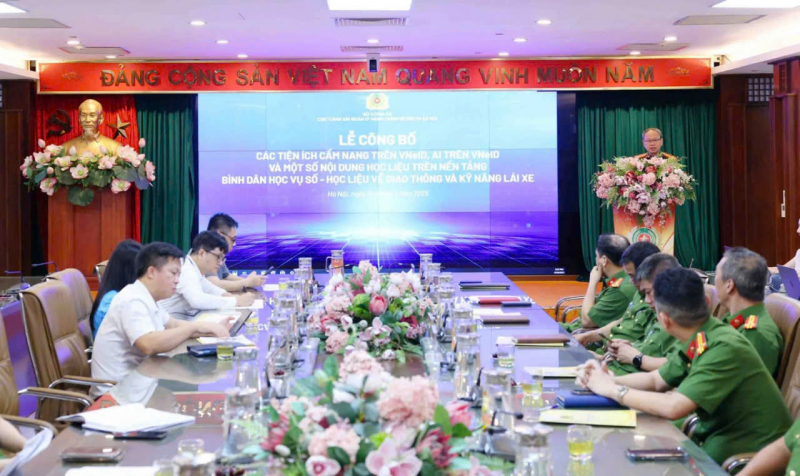 Bộ Công an đã triển khai 43 tiện ích trên VNeID