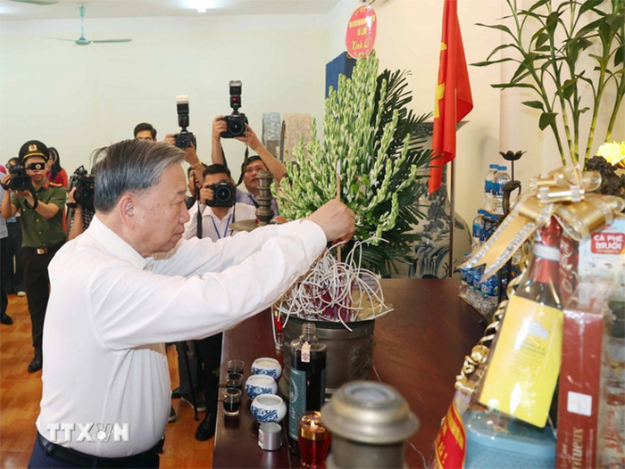 Tổng Bí thư: Người có công là tài sản quý, là biểu tượng của ý chí Việt Nam -0