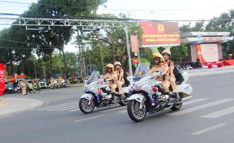 Công an TP Cần Thơ ra quân tấn công trấn áp tội phạm -0