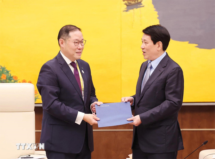 Chủ tịch nước Lương Cường tiếp Chủ tịch Hội đồng Tư vấn kinh doanh APEC 2025 -0