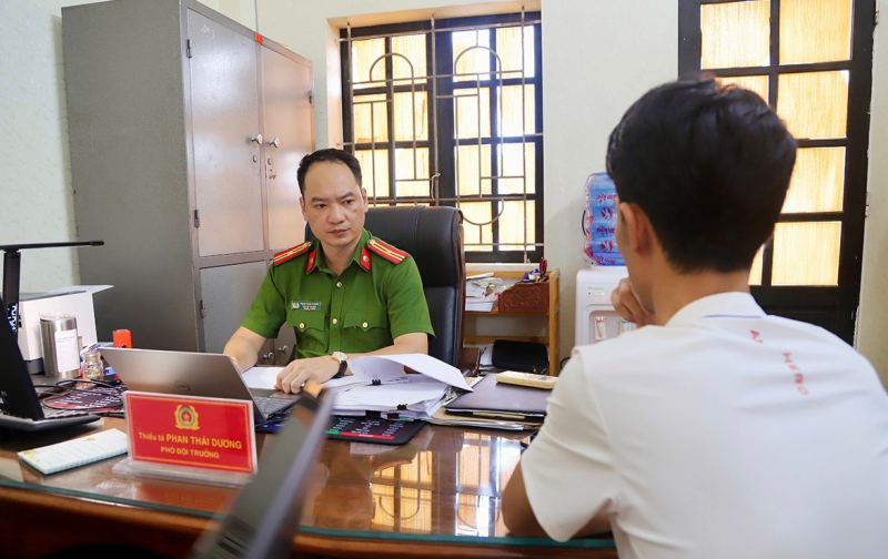 Nguyên Phó Chủ tịch UBND cầm đầu đường dây sản xuất, buôn bán cồn y tế giả quy mô lớn -0