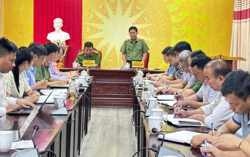 Đoàn công tác Văn phòng Bộ Công an làm việc tại xã Quản Bạ -0