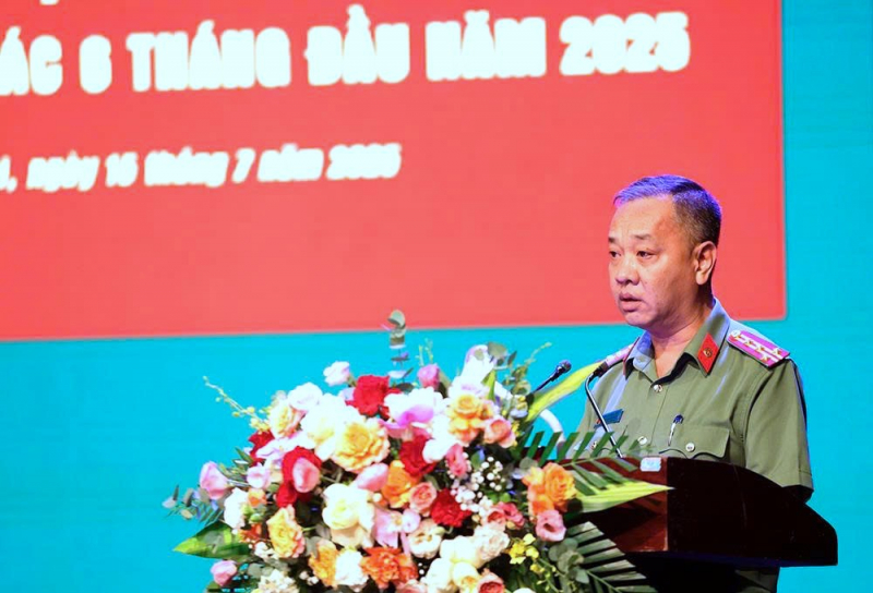Nhiều phóng viên của Cục Truyền thông CAND lăn xả hiện trường đưa tin kịp thời, không kể hiểm nguy -0