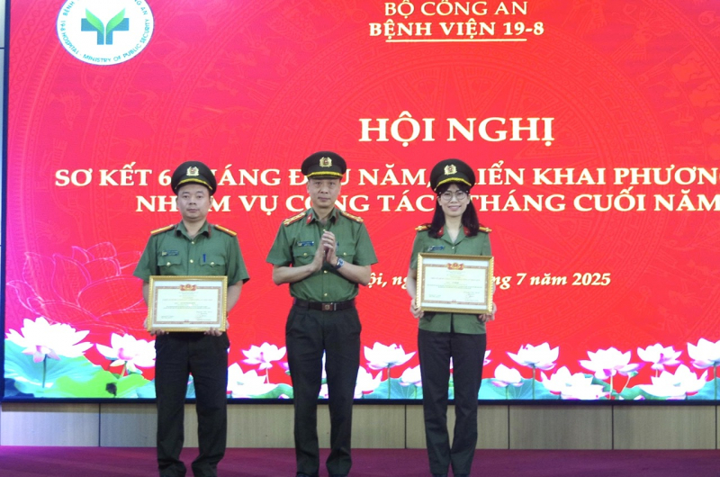 Bệnh viện 19-8 sơ kết 6 tháng đầu năm -0
