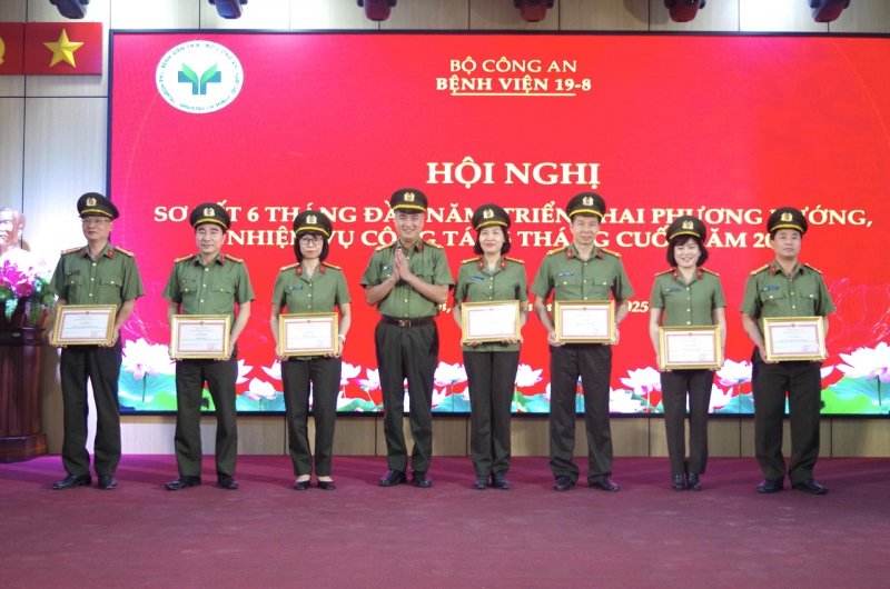 Bệnh viện 19-8 sơ kết 6 tháng đầu năm -0