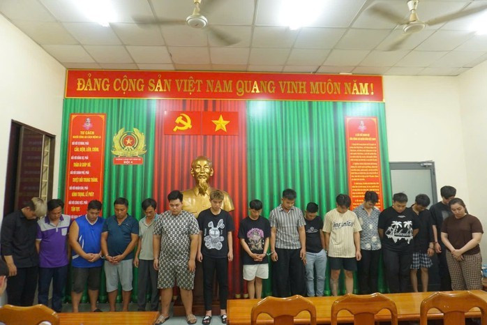 Tội phạm ma túy vẫn len lỏi trong quán bar, vũ trường -3