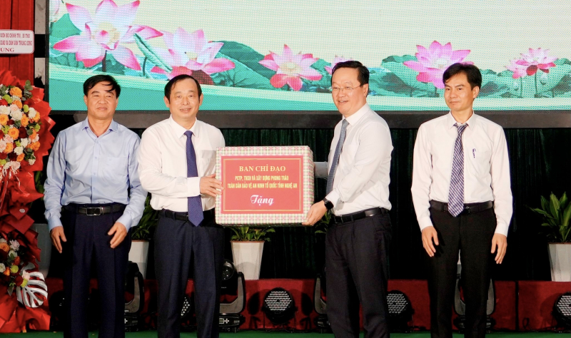 Rộn ràng ngày hội toàn dân bảo vệ ANTQ tại xã Đô Lương -0