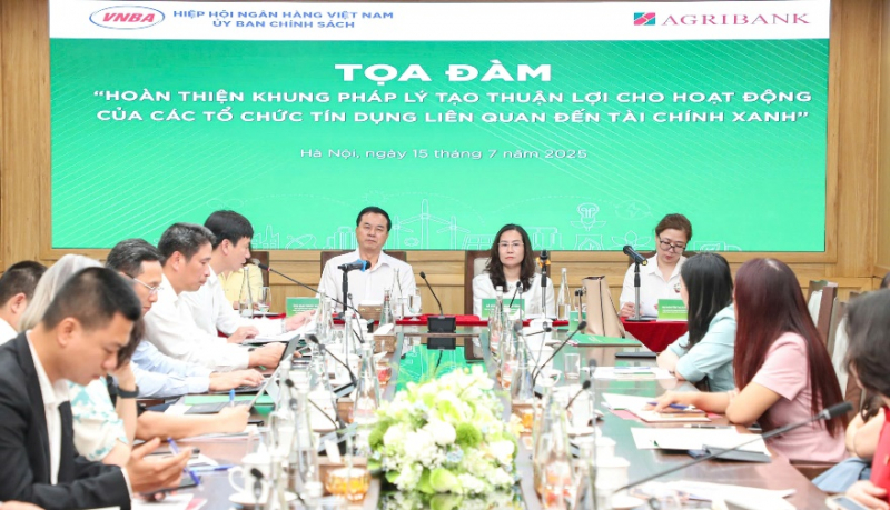 Tọa đàm “Hoàn thiện khung pháp lý tạo thuận lợi cho hoạt động của các tổ chức tín dụng liên quan đến Tài chính xanh” -0
