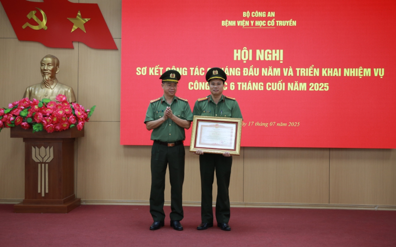 Hiện đại hóa y học cổ truyền để phụng sự CBCS và nhân dân -0