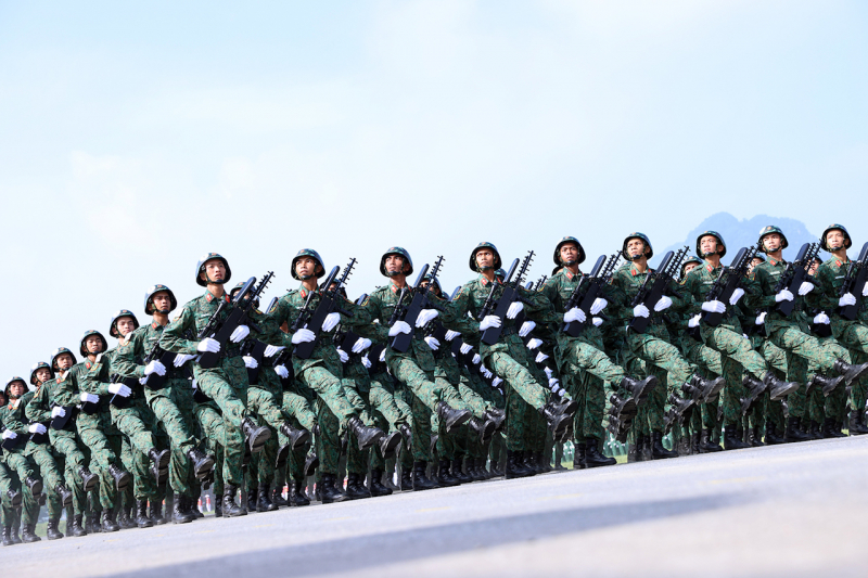 Ấn tượng với 43 khối đi tổng hợp luyện diễu binh, diễu hành A80 -3