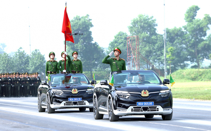 Ấn tượng với 43 khối đi tổng hợp luyện diễu binh, diễu hành A80 -5