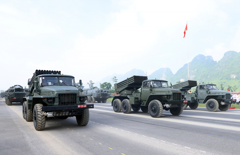 Loạt phương tiện đặc chủng của Công an, Quân đội diễu hành A80 -4