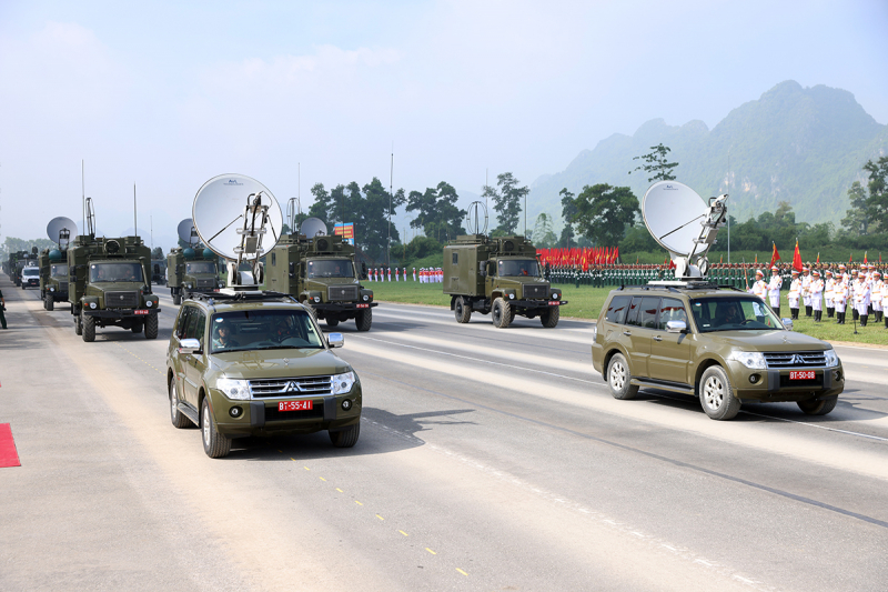 Loạt phương tiện đặc chủng của Công an, Quân đội diễu hành A80 -9