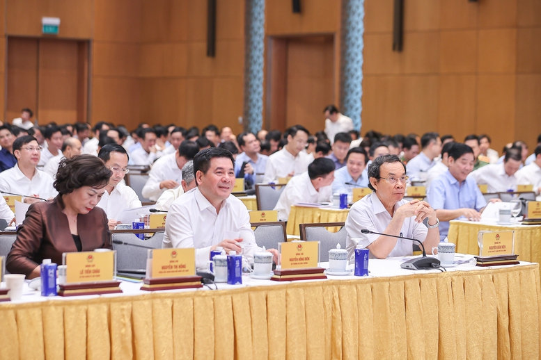 Thủ tướng: Tháo gỡ vướng mắc cho gần 3.000 dự án tồn đọng với tinh thần '6 rõ' -0