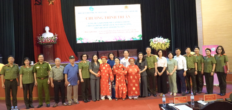 Nhiều hoạt động tri ân Mẹ Việt Nam anh hùng, thương, bệnh binh, gia đình chính sách trên địa bàn tỉnh Hưng Yên -0